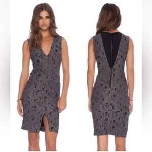 NWOT Alice + Olivia Baylee Brocade V-neck Sheath Dress in Gray & Black Women’s 2